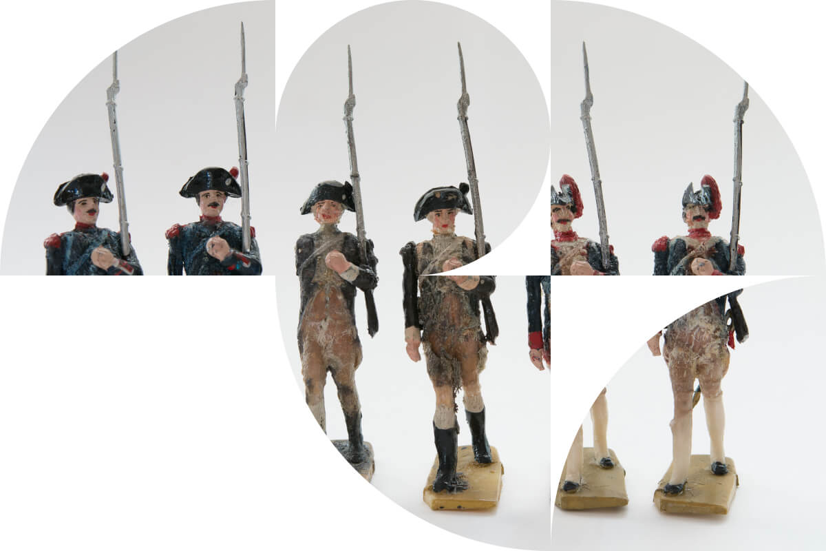 Mini Soldiers sculptures